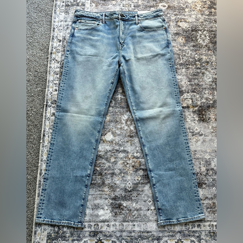 NWT American Eagle Athletic Straight Light Blue Jeans